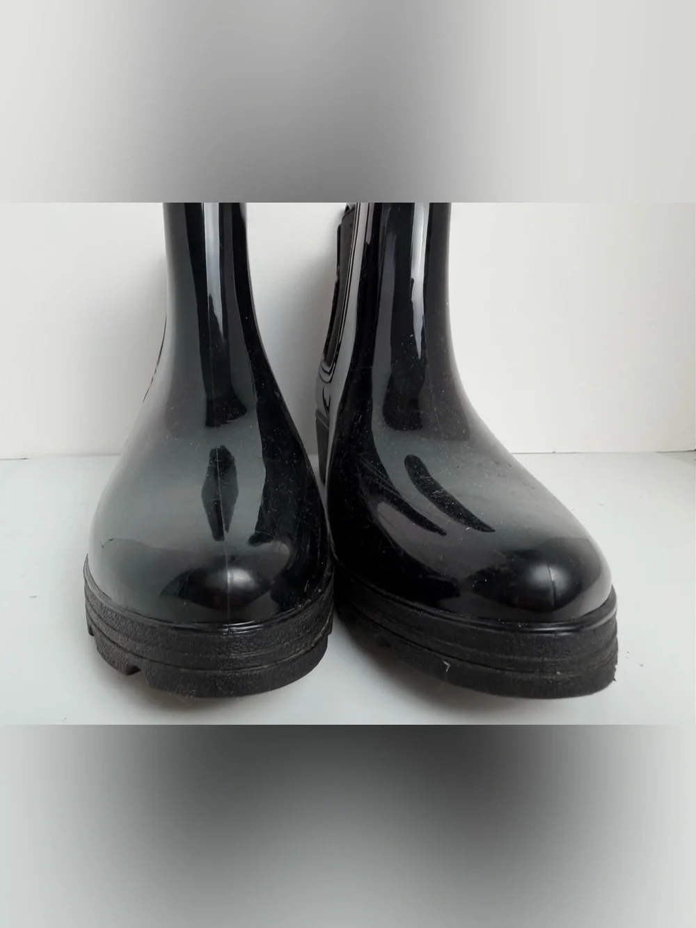 Black Glossy Chelsea Rain Boots Lug Sole Waterproof Ankle Boots EU 40 US 9